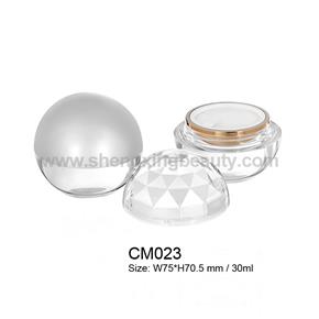 CM023